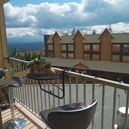Village Center 2 Bedroom Condo Big White 외부 사진